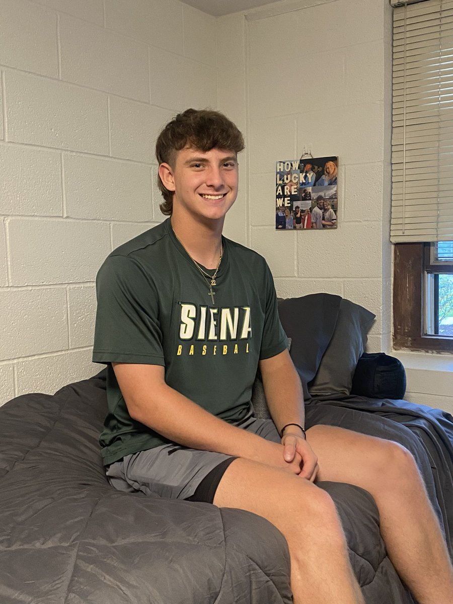 cjthompson_22's tweet photo. Drop off day @sienacollege finally arrived yesterday for @22_joshthompson. @mrsthunderchap would have posted these, but she is still crying so I have to do it. Looking forward to a great freshman year. #havefun #stayfocused #achievegreatness #1tim412 @SienaBaseball https://t.co/kWHEfWLthn
