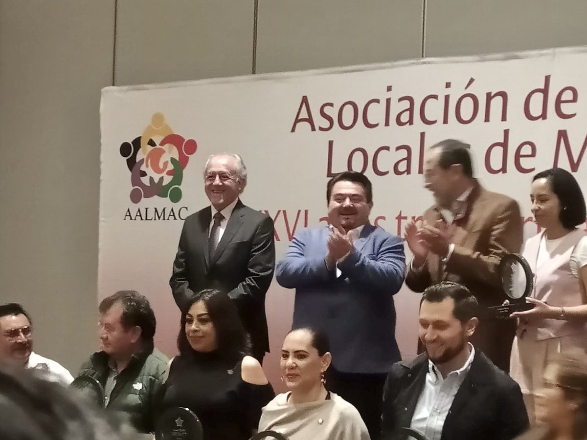 juliogutierrezb's tweet photo. Gracias a todas y todos los alcaldes y alcaldesas que conforman tan honrosa asociación, la cual es un importante instrumento para el intercambio de experiencias exitosas y conocimientos, entre los gobiernos. https://t.co/0sWsz2FekA