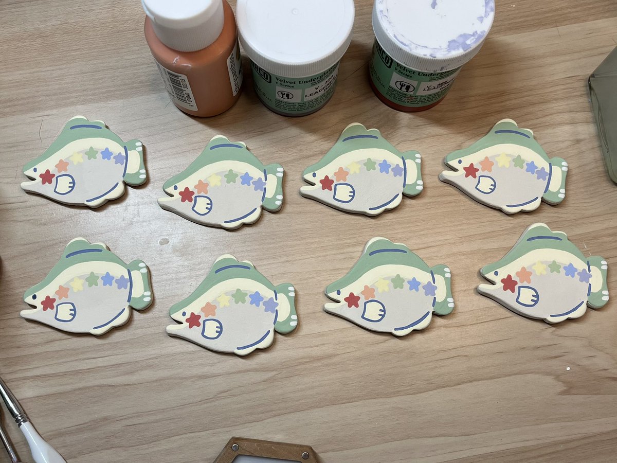 isopaws_studio's tweet photo. Rainbow Trout ceramic pins🌈 🐟 ⭐️ 

#fish https://t.co/amxB7IV4jk