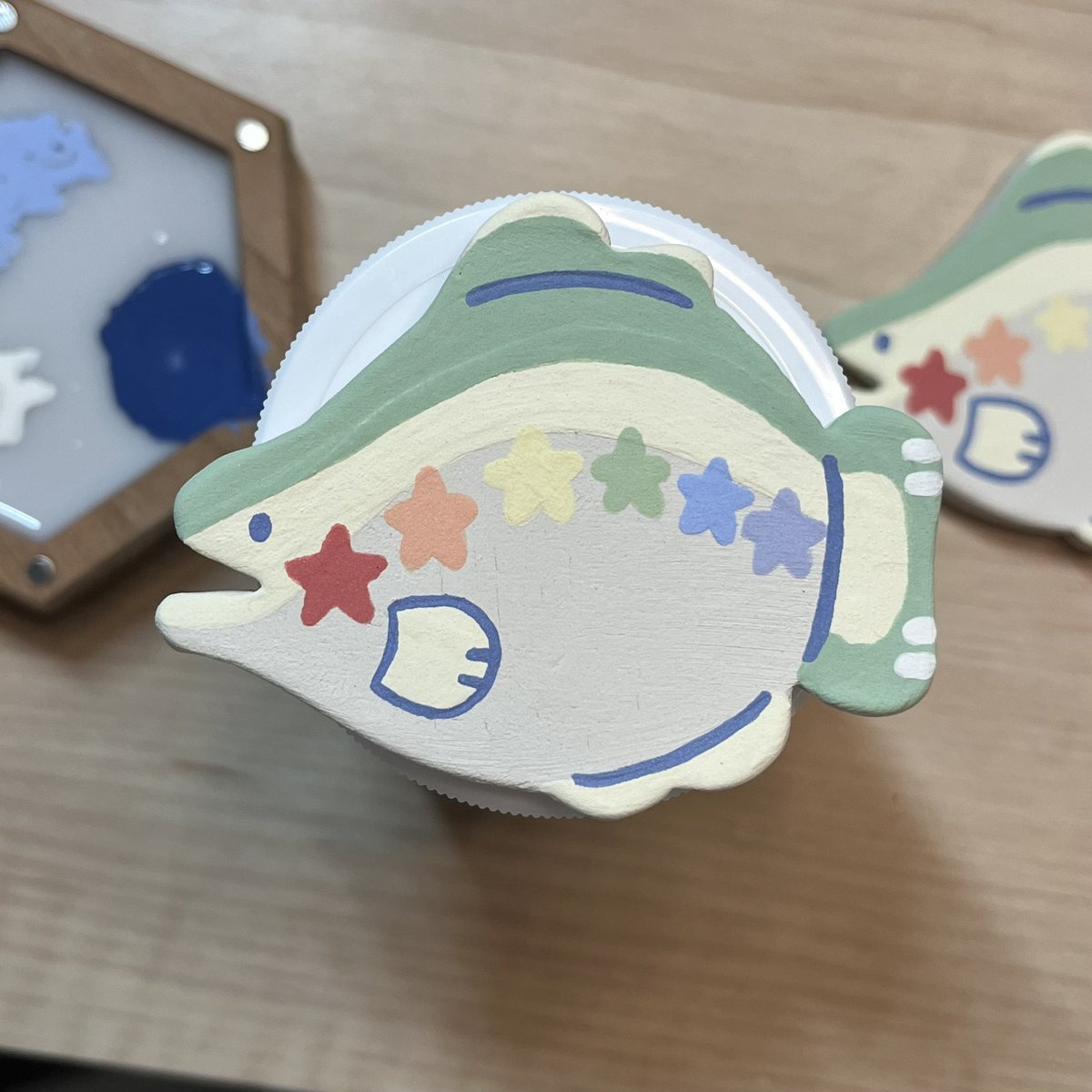 isopaws_studio's tweet photo. Rainbow Trout ceramic pins🌈 🐟 ⭐️ 

#fish https://t.co/amxB7IV4jk