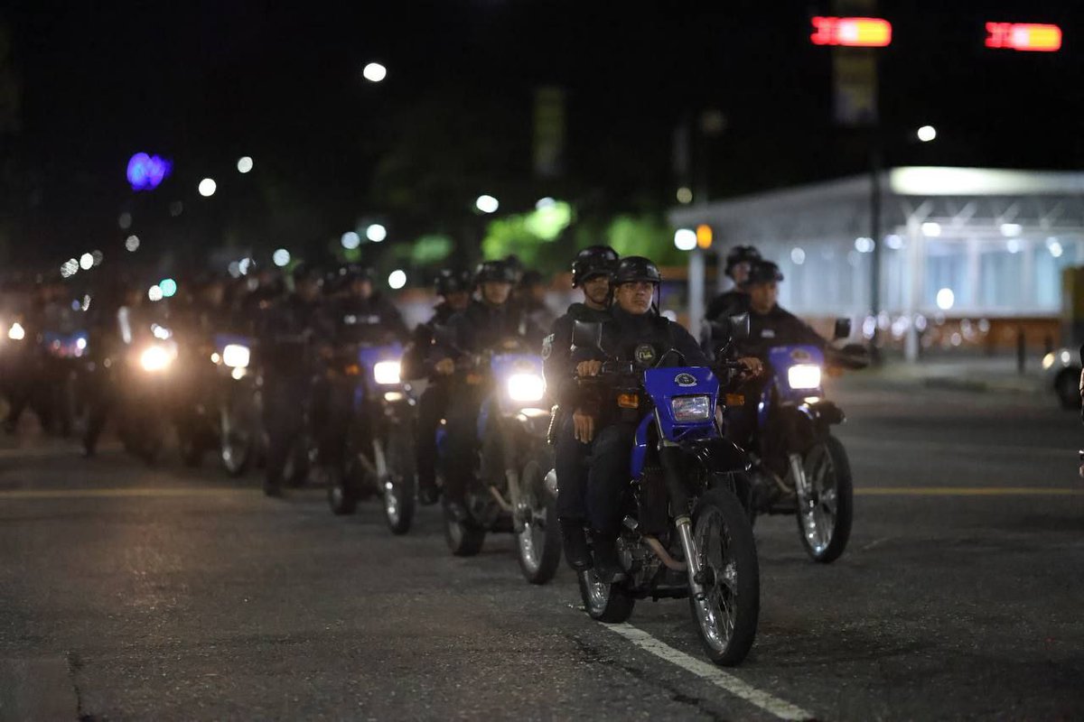 Con el Mazo Dando tweet media