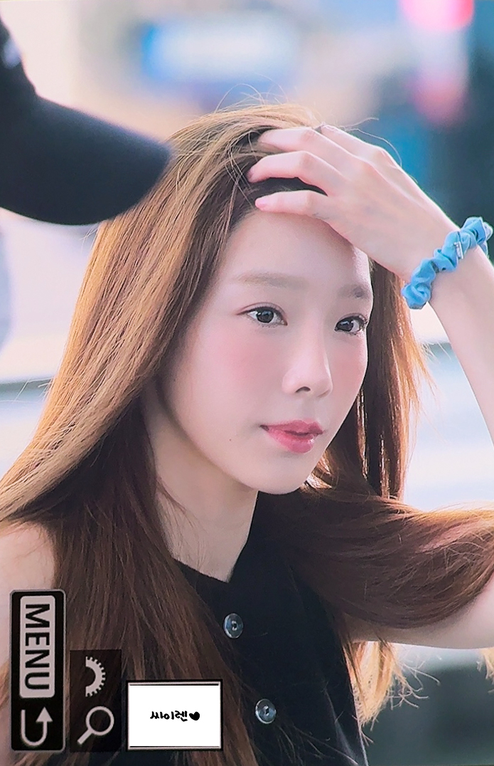 SIRENx39's tweet photo. 240831 출국 #태연 #Taeyeon https://t.co/7VWqPVH8hv