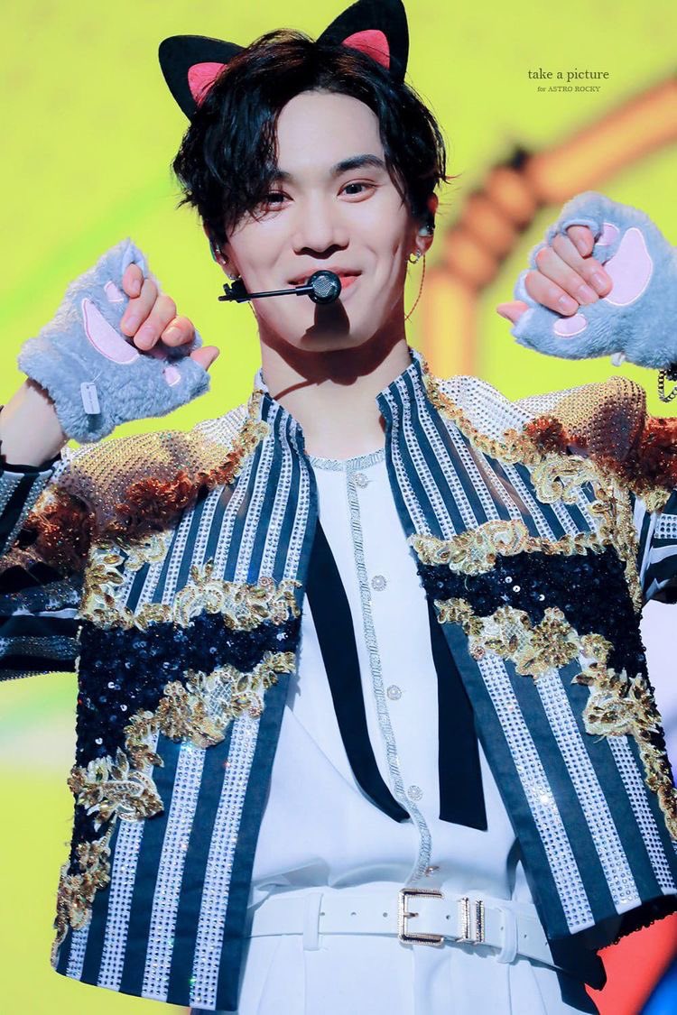 MirandaD__1's tweet photo. Somos afortunadas ✨🥹
Gracias por no rendirte y seguir luchando para que hoy tengamos la seguridad de que vamos a cumplir un sueño tan anhelado 🙌🏻🇨🇴

HAMO TE ESPERA EN COLOMBIA
#ROCKY_IN_COLOMBIA #라키 #ROCKY @p_Rockyent @onefinedayent @Hstarlighters https://t.co/5W08S8FtjU