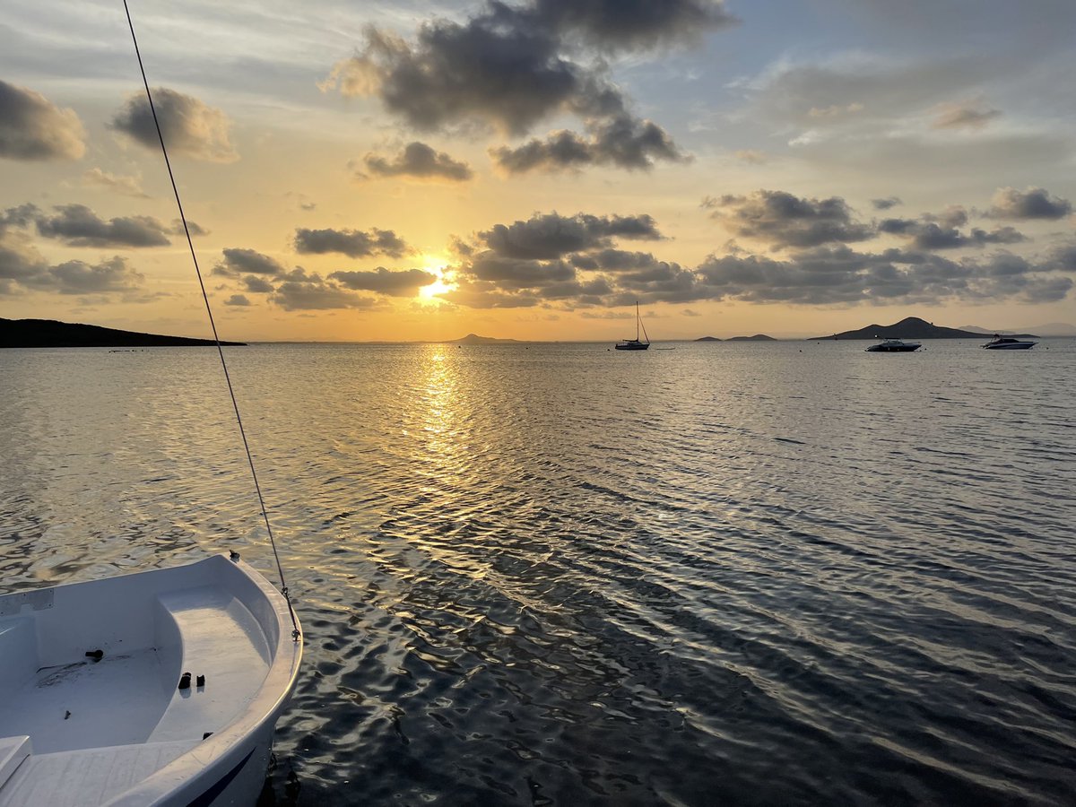 NANØN (@entrenanon) on Twitter photo 