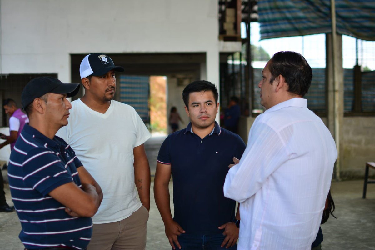 Balcaluz's tweet photo. El Subsecretario Luis Ávila visitó Chinapintza para buscar soluciones sostenibles en la minería local. Agradecemos su compromiso con nuestra comunidad minera. ¡Seguimos trabajando por un futuro mejor! #MineríaSostenible #Chinapintza #Gobernabilidad https://t.co/Rnem61v1CW