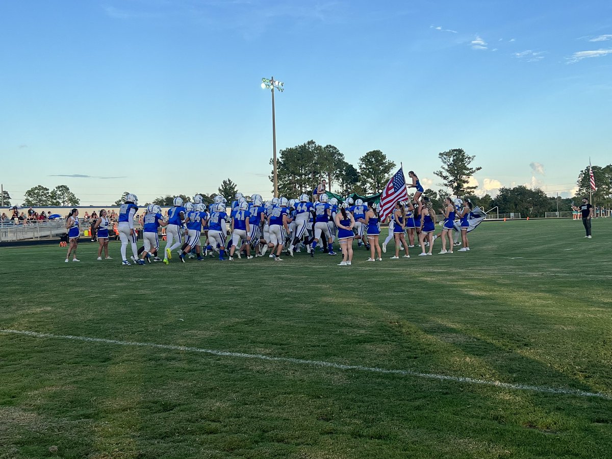 Christina Lapnow tweet media