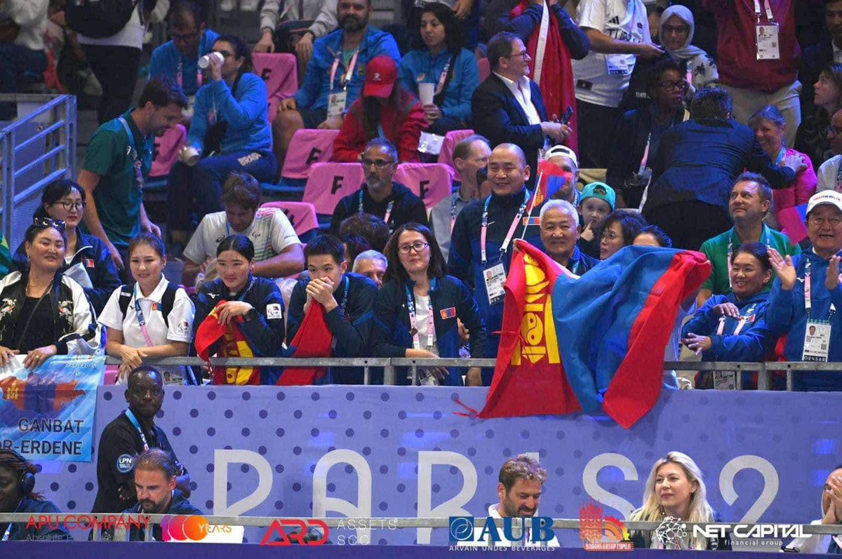 Энэ удаад тамирчид сэтгэлзүйчтэй эмчтэй дарга наргүй явж бгаа гэв🇲🇳🎉