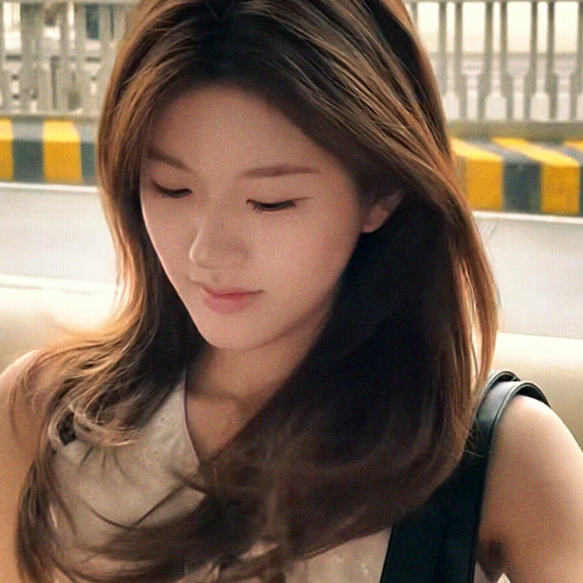 wonwoncity's tweet image. girlfriend rosy 🌻☁️