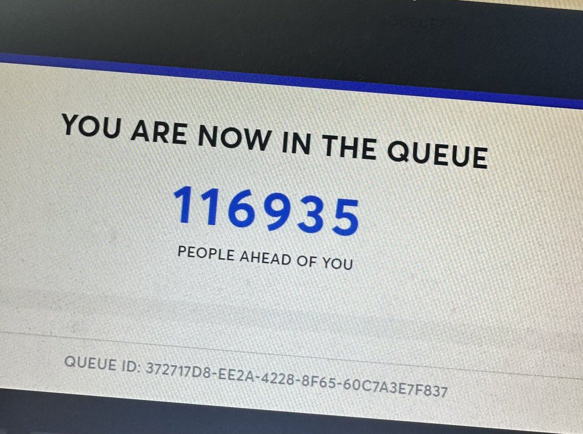 TheLauraHaynes's tweet photo. It’s gonna be a long morning… #Oasis25 #Ticketmaster 😂 https://t.co/pGpRNhbapy