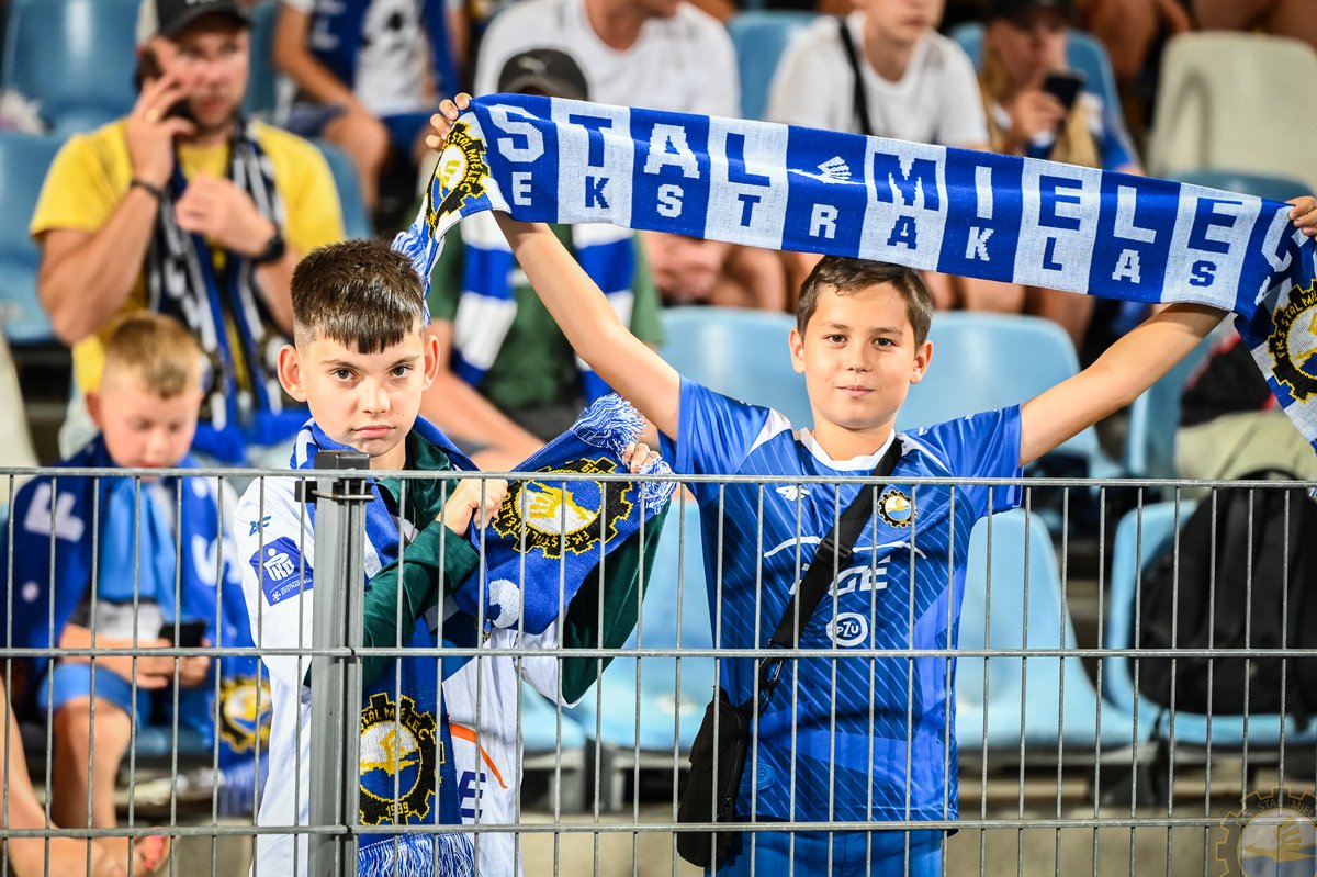 FksStalMielec's tweet photo. Dziękujemy, że wczoraj w komplecie wspieraliście nas na #S1. 🤍💙
📸👉 https://t.co/V1IDBYSzI3
#STMLPO https://t.co/LMAQA4BxCM