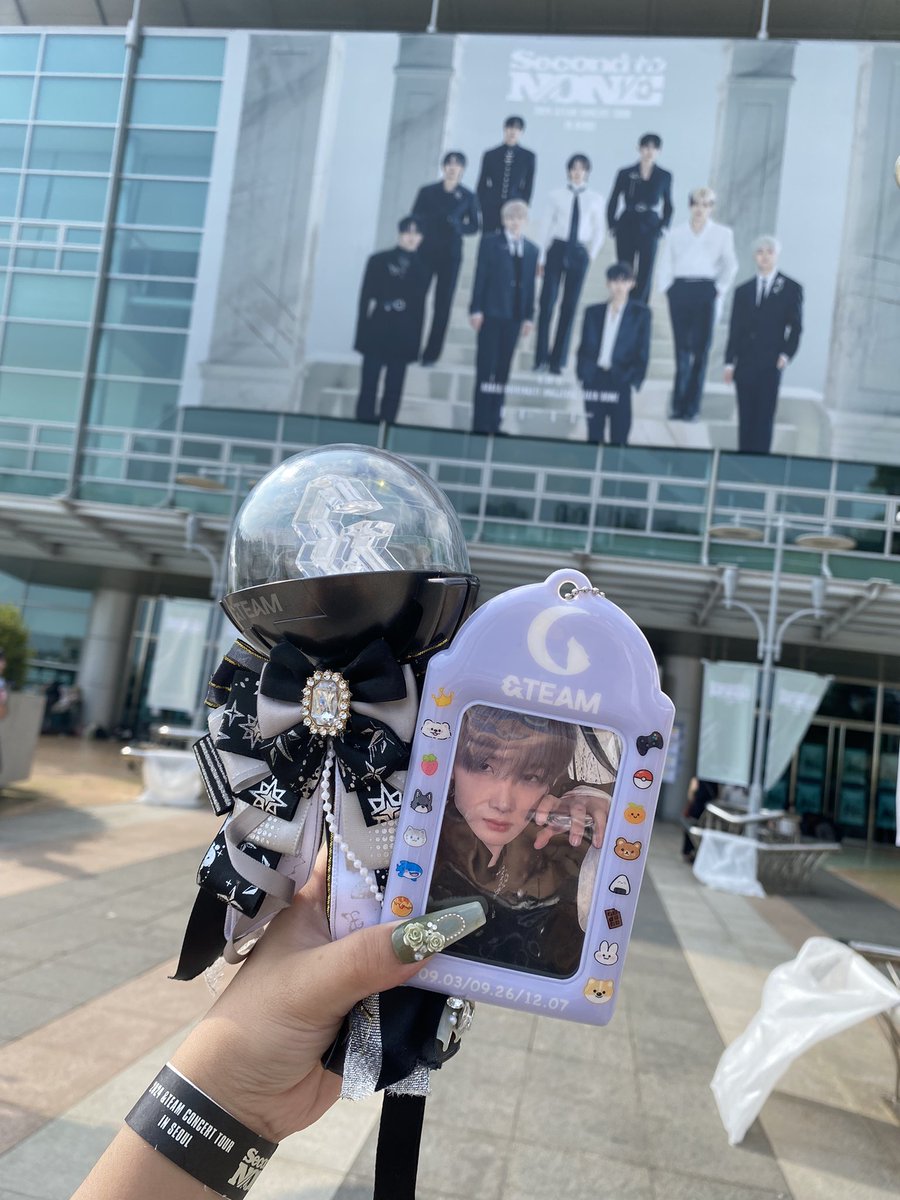 newnewhere1127's tweet photo. 🐺 https://t.co/EwXUmvMy1R