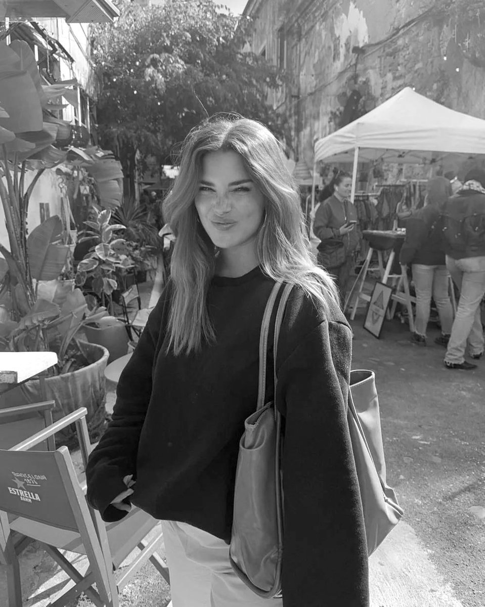 Julia Vernier tweet media