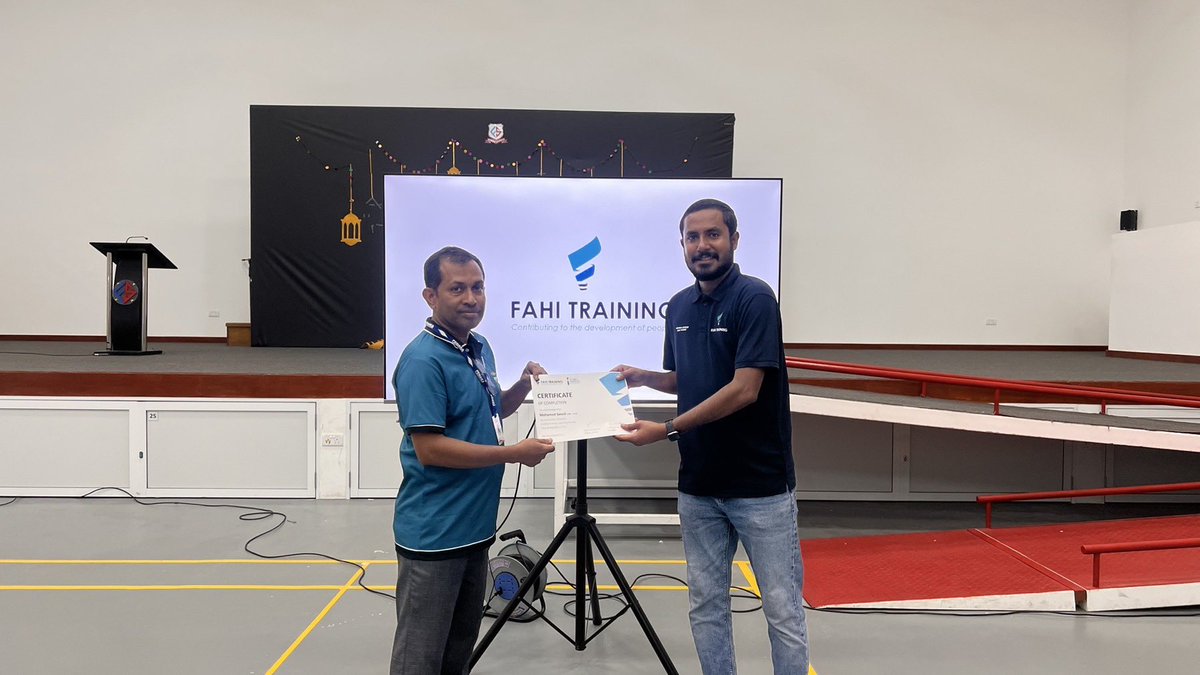 FahiTraining's tweet photo. Successfully completed the training program held for @TeamFenaka reflecting on the Customer Service Excellence Program and leadership training held At  Fuahmulah City. 

Congratulations to all who participated. https://t.co/bJ1bf4EV4u