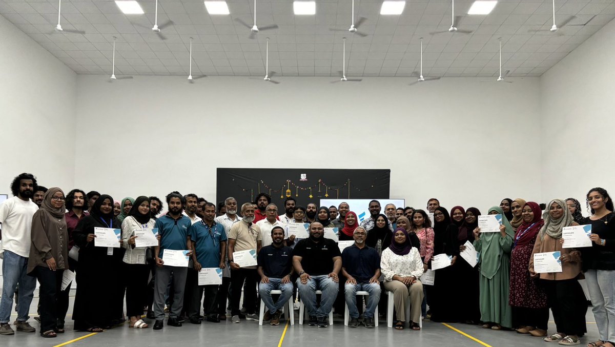 FahiTraining's tweet photo. Successfully completed the training program held for @TeamFenaka reflecting on the Customer Service Excellence Program and leadership training held At  Fuahmulah City. 

Congratulations to all who participated. https://t.co/bJ1bf4EV4u