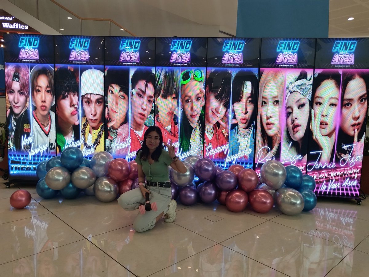 LadyMisyelKim's tweet photo. @WeTeuMesPH @BLACKPINK_PH
#KmmunityPHLovesTeumes
#KmmmunityPHLovesBlinks
#GoLangGo
#BlinkTeumeCon
#SMFANFEST
#StanlyEvents #PlaygroundForFans https://t.co/nxqB8k9ycn