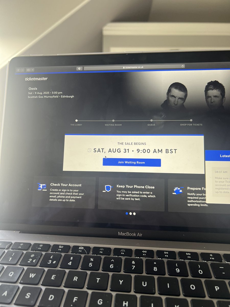 I get to this then it won’t let me do anymore, Ticketmaster sort yourself out😩 #Oasis25 #Ticketmaster