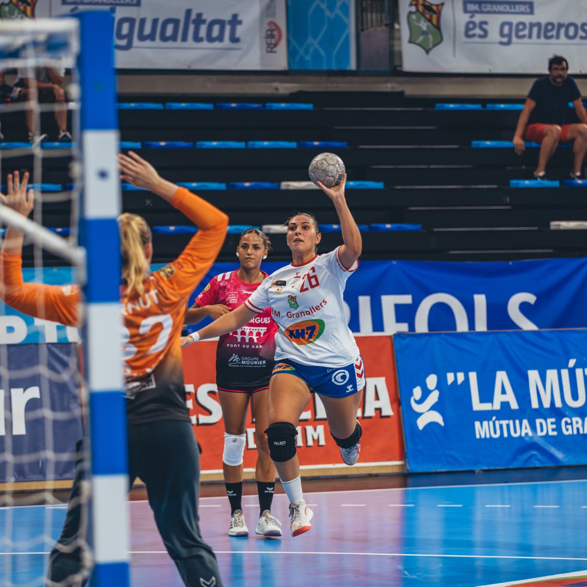 ⚡️𝑫𝑰𝑨 𝑫𝑬 𝑷𝑨𝑹𝑻𝑰𝑻⚡️

⚔️ <a href="/cbm_elche/">Atticgo Balonmano Elche</a> 🆚 KH-7 BM Granollers
🗓️ Avui, 31 d’agost
⏰ 19:00h
🏟️ Pabellón Esperanza Lag
🏆Jornada 1 
🔗 Enllaç al partit 👉🏻 m.youtube.com/live/fhwXEq0s9…