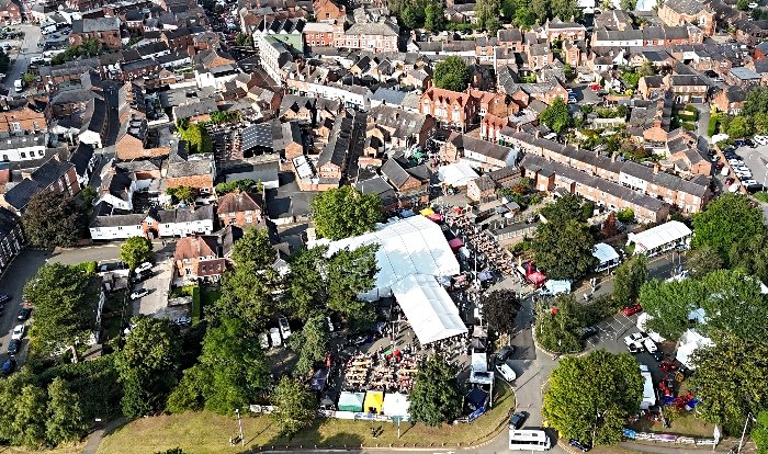 nantwichnews's tweet image. NANTWICH: Nantwich Food Festival off to sizzling start on Friday as thousands bask in sunshine thenantwichnews.co.uk/2024/08/31/nan…
