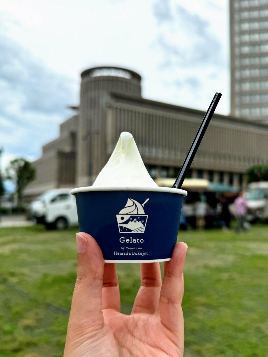 sana_57's tweet photo. もーもーすくーる🐄🩵
お越しいただいたみなさま、ありがとうございました🥰

激うま！激アツ！なイベントでしたね☺️🥛✨

心から光栄でございました……😭😭

#山形県牛乳普及協会 さん #高橋秀幸さん #古原靖久さん #タダセンパイ #ヤンバイダー ありがとうございました！！❤️‍🔥 https://t.co/OKLP7wqVAH