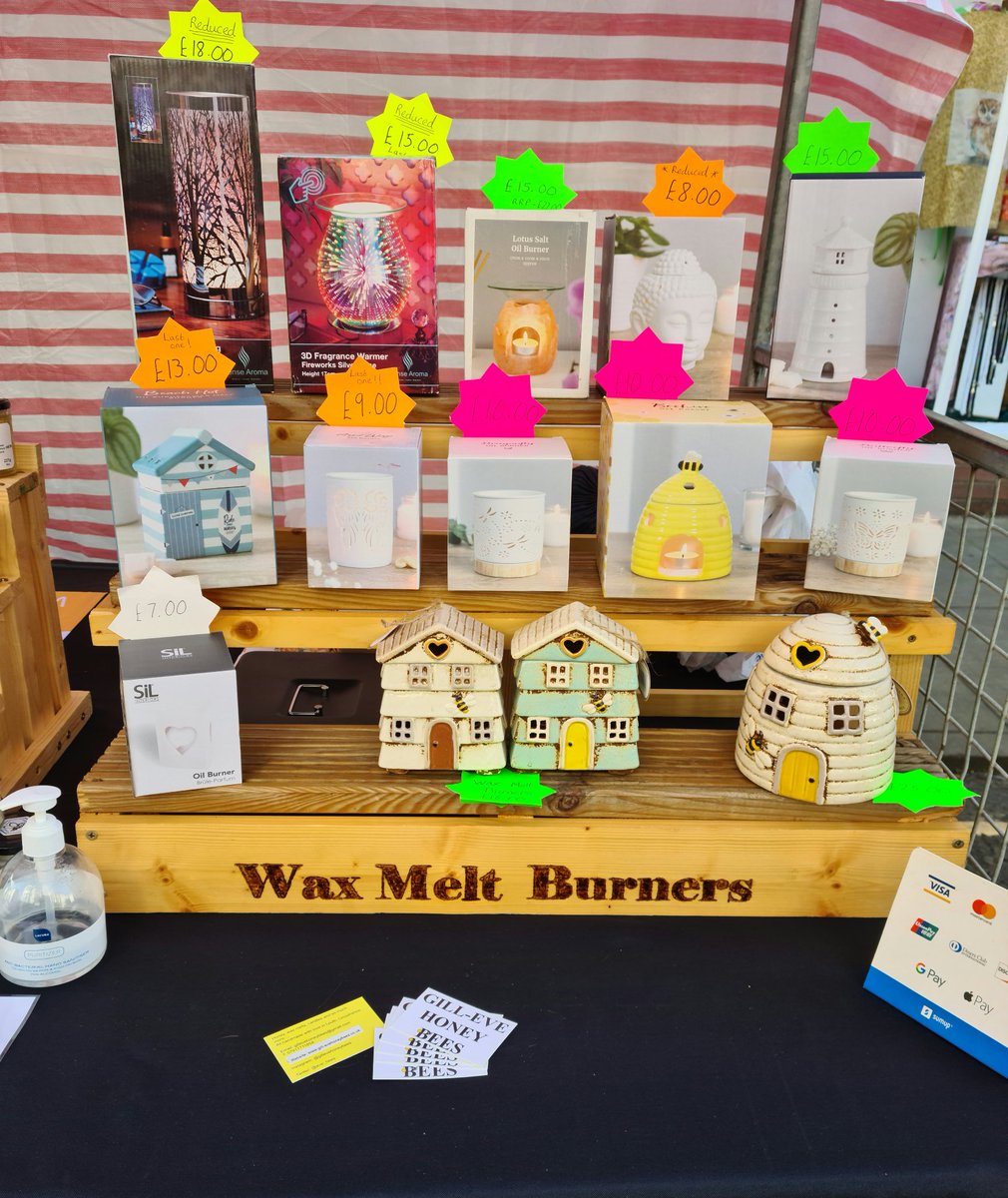 We're all set up and ready at Louth, Lincolnshire market. See you soon. 
Can't make it? Please pop over to our website, gill-evehoneybees.co.uk 

#lincsconnect #MHHSBD #TheCraftersUK
#smallbusiness #honey #candles #waxmelts