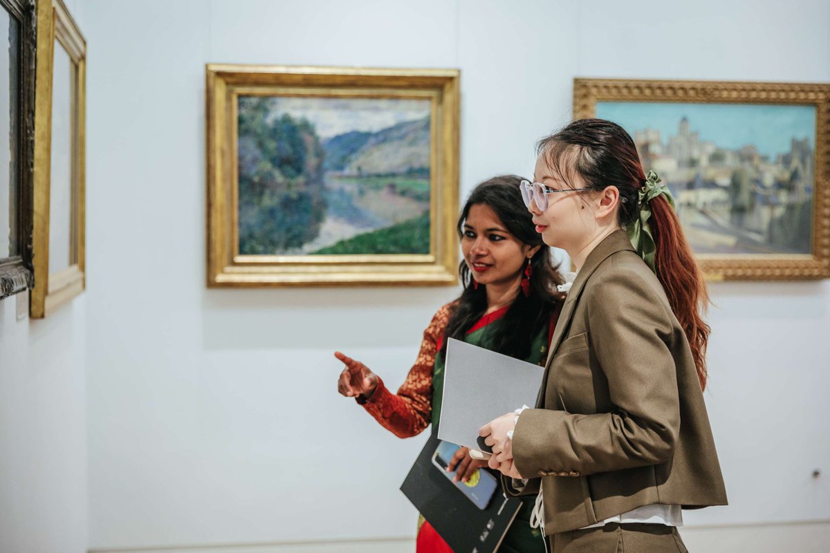 Leeds Lib Galleries tweet media