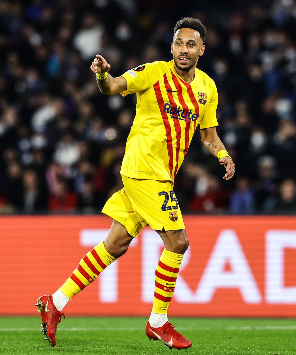 🚨 Pierre-Emerick Aubameyang sur le Barça 🇬🇦💙❤️ :

« Avant de signer au Barça, 𝗷'𝗲́𝘁𝗮𝗶𝘀 𝗲𝗻 𝗱𝗲́𝗽𝗿𝗲𝘀𝘀𝗶𝗼𝗻 𝗮̀ 𝗰𝗮𝘂𝘀𝗲 𝗱𝗲 𝗹𝗮 𝘀𝗮𝗻𝘁𝗲́ 𝗱𝗲 𝗺𝗲𝘀 𝗽𝗮𝗿𝗲𝗻𝘁𝘀 𝗲𝘁 𝗷'𝗮𝗶 𝗰𝗼𝗺𝗺𝗲𝗻𝗰𝗲́ 𝗮̀ 𝗯𝗼𝗶𝗿𝗲 𝗯𝗲𝗮𝘂𝗰𝗼𝘂𝗽. 

𝗟𝗲 𝗕𝗮𝗿𝗰̧𝗮 𝗺'𝗮