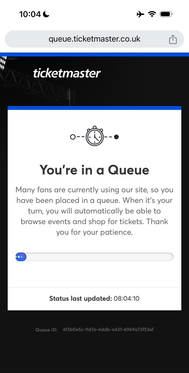 RogerTBurrows's tweet photo. In a queue to simply log in @TicketmasterUK for 45 minutes. Not even a queue for tickets. Feel gutted for genuine fans. https://t.co/79PjktRZqN