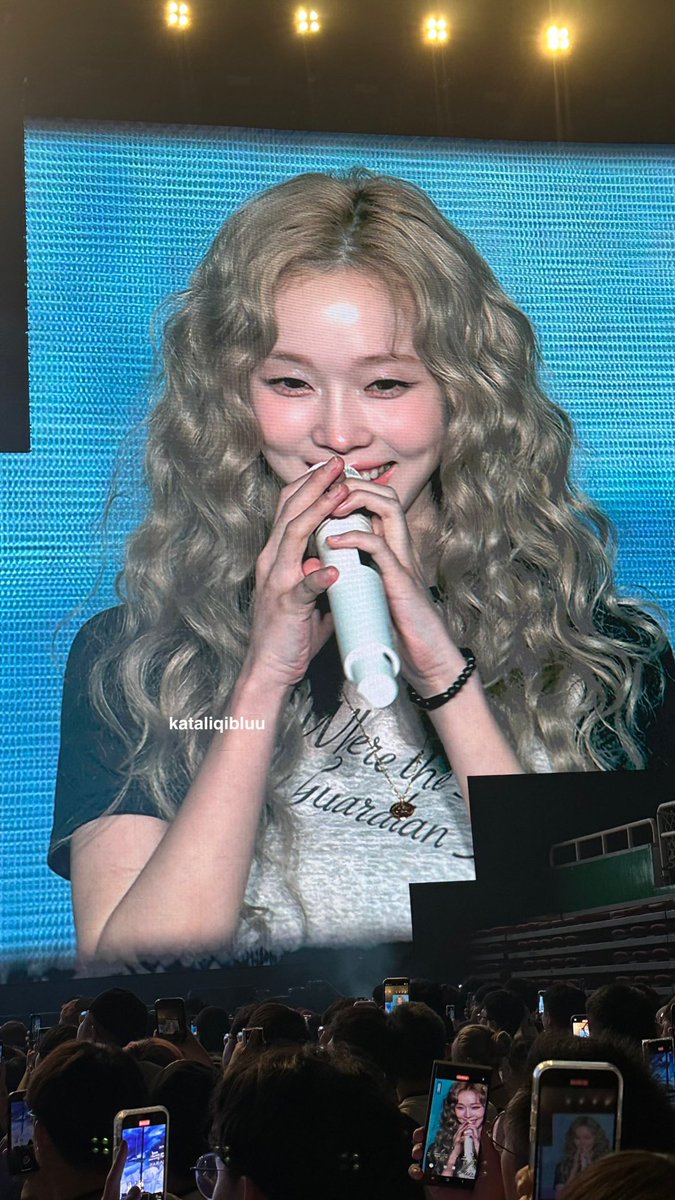 just how is she so versatile… she’s really a blank canvas for a work of art that is herself