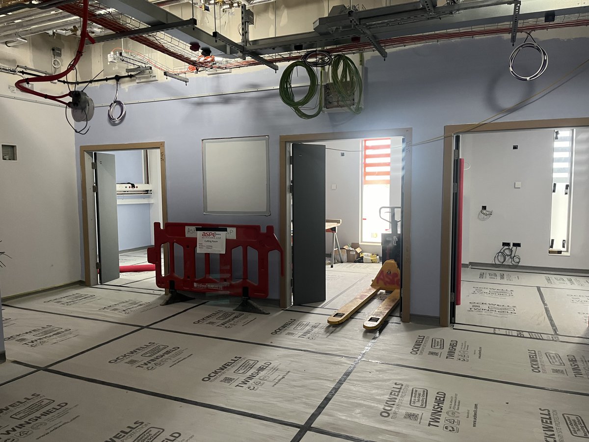 The Acute Services Block and New Ward Block will house a new support floor for Theatre services when they move in next year.

Patients will see timely admissions and discharges, with improved communication for patients waiting for their operation.

bedfordshirehospitals.nhs.uk/corporate-info…