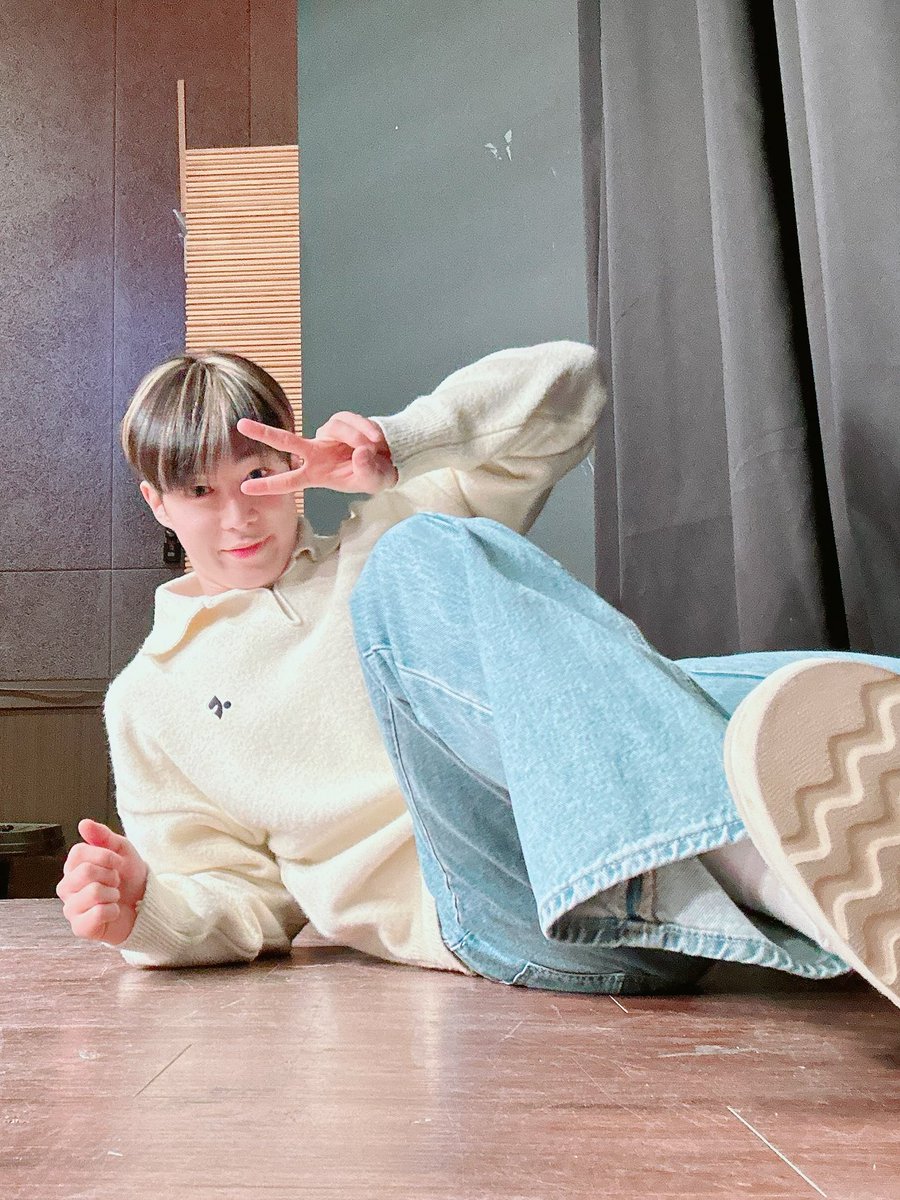 bulbaseong's tweet photo. ♡a thread of my favorite cute and endearing dawon clips that always cheer me up♡

@SF9official @xleexekdnjs https://t.co/8YdUi7sjKZ