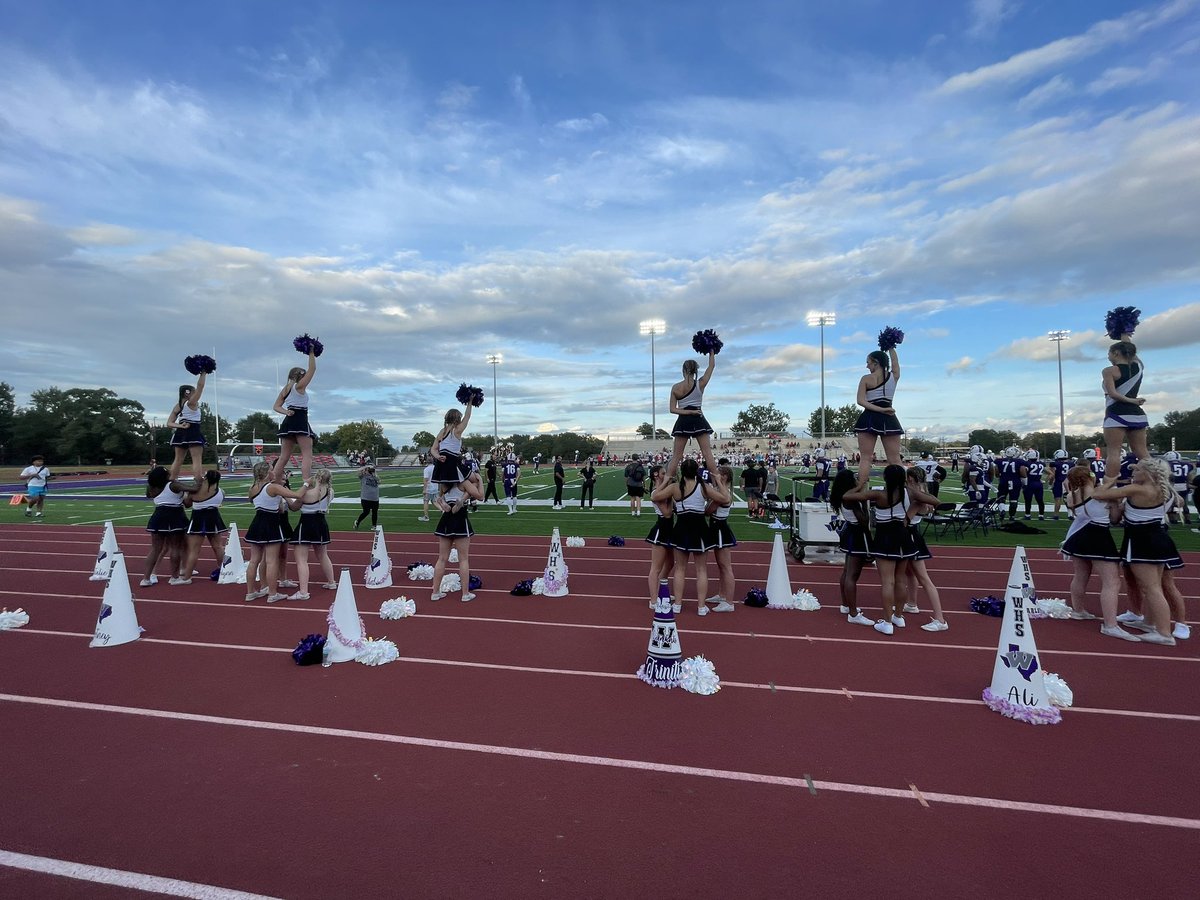 WHSKatsCheer's tweet photo. Football season is BACK🏈 We had a great time cheering on our team to their first WILDKAT WIN of the season! #GoldStandard #riseabove @WillisSchools @Willis_HS_TX @WISDAthletics https://t.co/IXltGukA7Q