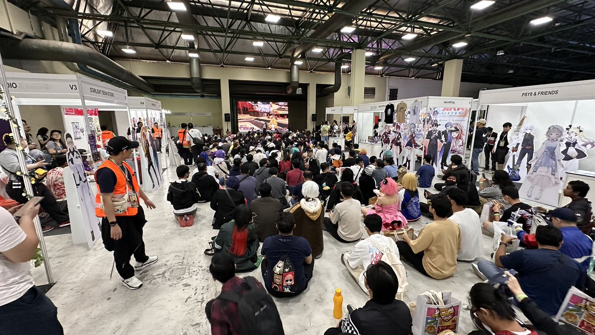 psy8_media's tweet photo. Finally I can write this post. I had my one week hibernation 😴😴

Thank you very much to everyone that made #AMG2024 VTuber Alley possible! It was a crazy one. I won’t deny deny that there are a few hiccups, things here and there need some ironing, I will say it is still a success leap from the last 2 years. 

We did broke a record for having a second stage for the first time in AniManGaki. It was very costly but it is all worth it. We get to see a variety of VTubers both local and international flaunt their skills and show their personality. I am also happy to see the colorful exhibitors booths showcasing their VTubers and merchandises. 

In total we have 121 VTubers participated; botj local and International 🥳🥳

That being said, here comes the long thank yous. I shall try not to make an essay. 🤣🤣

Thank you @dokibird for sharing your presence in AniManGaki. Yes, no dragoons were worthy enough to beat you at Apex Legends but for the the most memorable moment was seeing fans getting emotional when talking to you directly and for me thats when I realised behind all the laughter, trolling, etc, is someone with a big heart. 

Thank you @AKAVirtualOnAir for agreeing to be part of our featured guests lineup. The ID vs MY collab is having JKT48V on the main stage is fun and best of all you all are such chill people. Hope we can cook some again for any projects. 

Thank you @bellayukihime for being the emcee for the VTuber stage. I will say there is no one more perfect to host the VTuber stage other than you. Thank you for your hardwork and bring your charm throughout the whole 3 days. 

Thank you to all exhibitors that joined us to make the Vtuber Alley more entertaining this year. Shoutout to @thejungletavern @KorinKingdom @StarLightSekai_ @VGakuenLIVE @NOA_Talent @CoolnKultured @HoshizoraHQ @proj_orbit @vdaisho . Love that every booth is unique to each other and bringing different contents for the attendees. 

Special shoutout to my booth homies, @_ari030_ @minerva_mrsk @YURAIAMUSIC @jeisuzukii 🥰🥰

Thank you to all the solo VTubers that participated too. 

Thank you to all who attended the event and joined all the fun and games. 

Last and not least, a huge thank you to the team. @ApexDaemon @Elthea_notes @The_PhreedomVt . Thank you for being the foundation of VTuber Alley and helping make this all possible. 

Omg are you still reading this? Here is an 🍊 from your neighbourhood Capybara. Thank you everyone that is still here for our third year VTuber Alley. Hope to see you all soon. Time to focus on my October 19th project 😎
