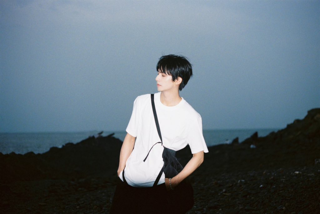 WeilongThailand's tweet photo. ☀️24.08.31 | 辣条补给站's weibo update

#SongWeilong #宋威龙 #ซ่งเวยหลง https://t.co/shMVXpqLZh