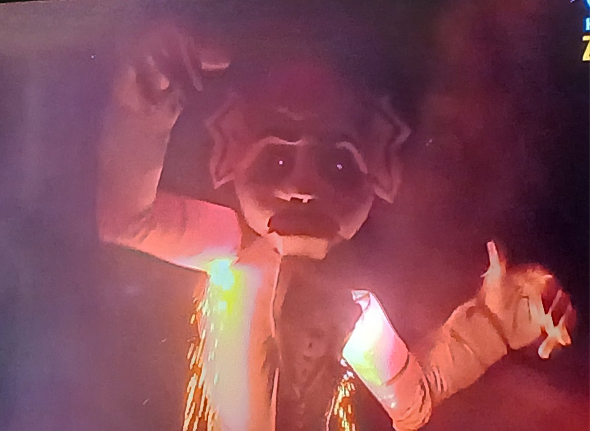 ch1l3ch1ca's tweet photo. Burn Zozobra Burn π₯π₯ π₯ #nmtraditions https://t.co/wRPA9kNlus