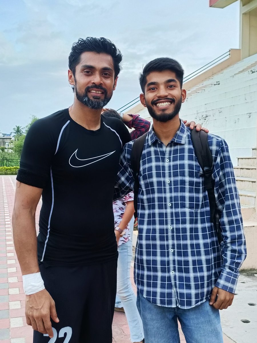 iamagnick's tweet photo. There are no goodbyes for us, wherever you are, "বাজপাখি" will always be in our hearts. Thank you for the countless memories you have given us. Wishing you all the best in your post-football endeavors. Happy Retirement! 💚❤️🦅

#ThankYouShilton @shiltonpaul22 https://t.co/eiw7WuLWyA