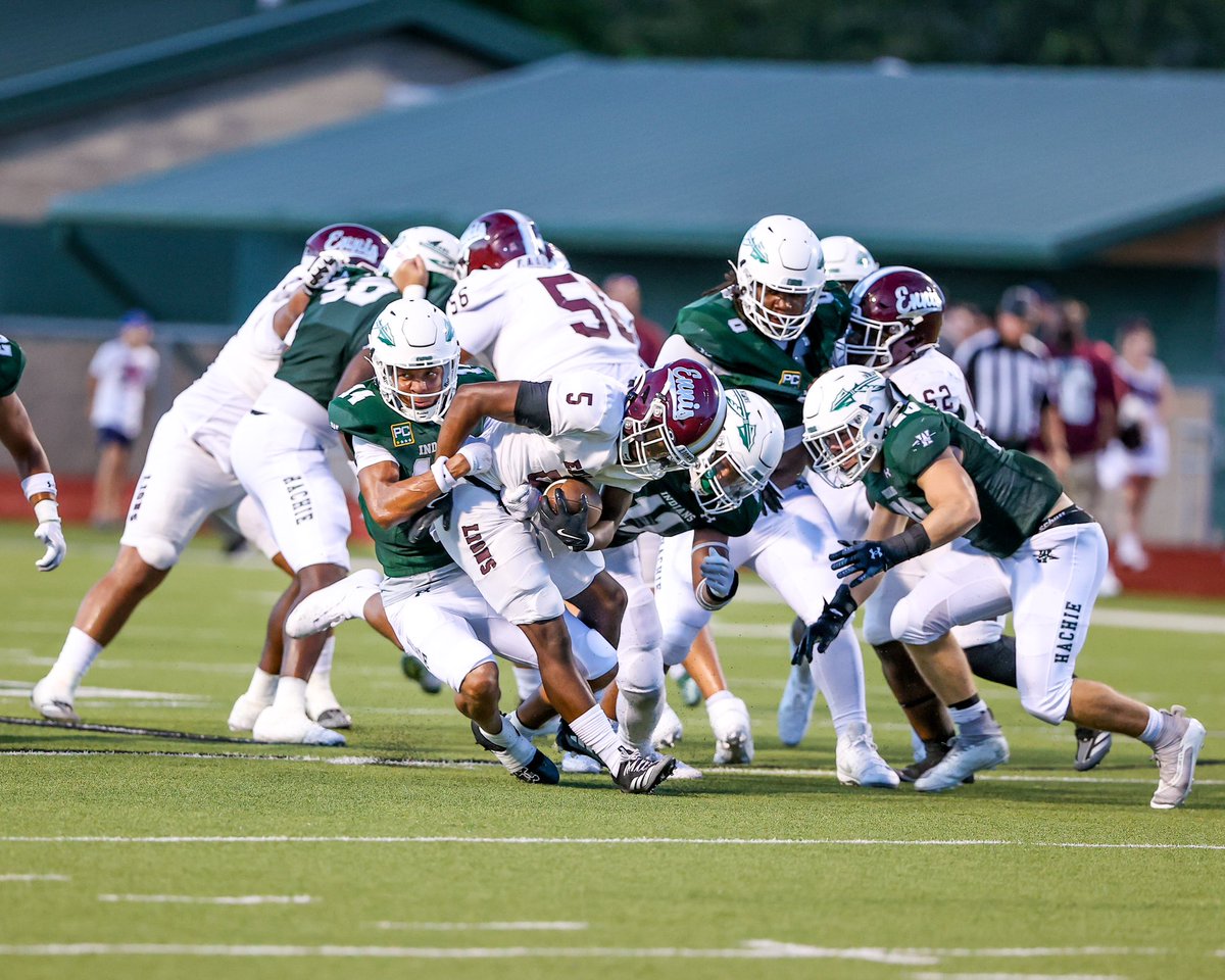 sherry_milliken's tweet photo. Waxahachie @NDNFootball wins the 103rd battle of 287! #txhsfb #battleof287 #FridayNightLights #dctf @dctf @Tepper https://t.co/X9HCKfyKIW