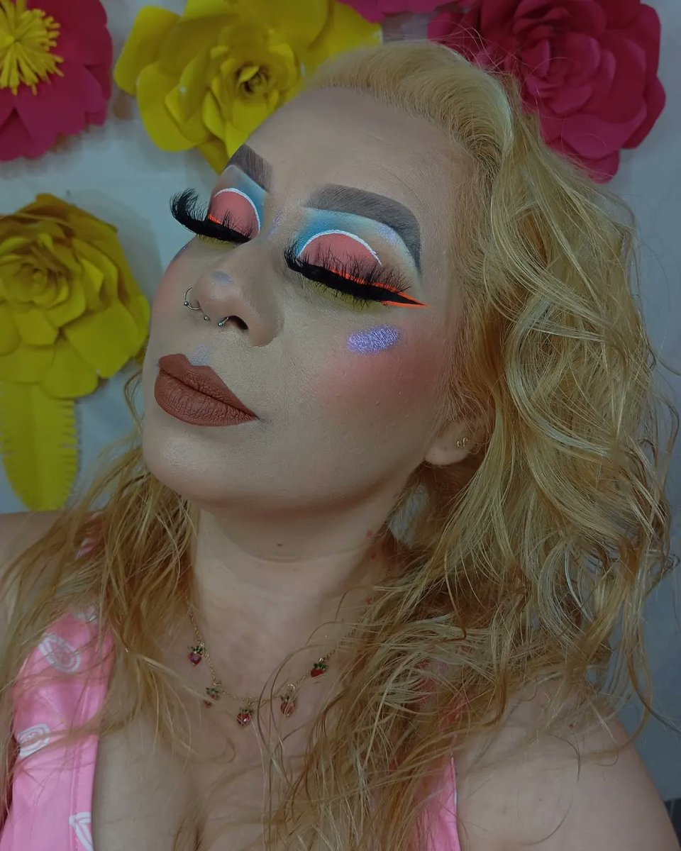 yanethmake's tweet photo. Nuevo look #makeup #rubia #creadoradecontenido #tapatia https://t.co/u5uylmS2Oy