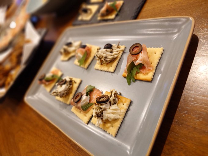 昨日はうちにスト6女性ストリーマーが集まって対戦会でした😆✨SFリーグもワイワイ観戦できて楽しかったです！！  遊びに来てくれたえりーちゃん @otonashi_erina かすみん @kasumi_ashizawa<a href="/tag/%E3%81%97%E3%82%8A%E3%82%82%E3%81%A3%E3%81%A1"class="tags"><span>#しりもっち</span></a>