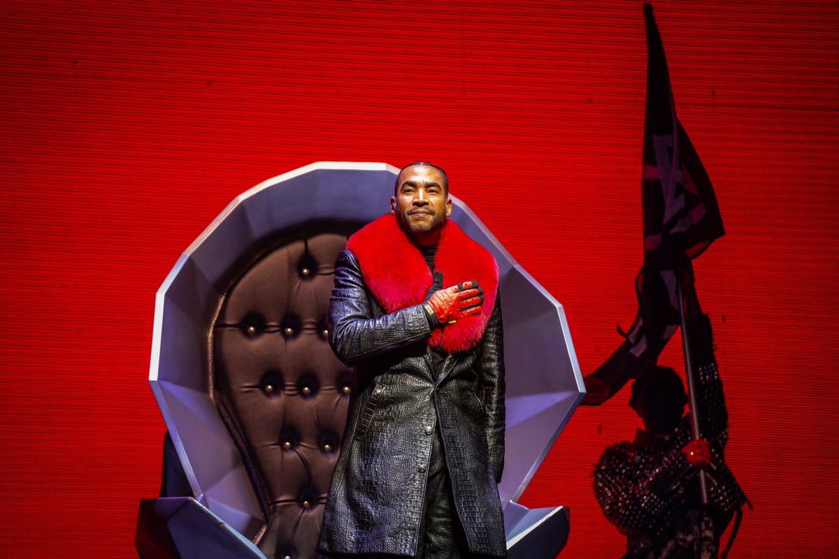 Fiserv Forum (@fiservforum) on Twitter photo Iconic hits, unforgettable moments, a nonstop party… 😍🔥 No better way to start the weekend than dancing the night away with <a href="/DONOMAR/">DON OMAR aka KONG</a>! 👑🔥
📸: <a href="/Helby9/">Ty Helbach Photography</a> Iconic hits, unforgettable moments, a nonstop party… 😍🔥 No better way to start the weekend than dancing the night away with <a href="/DONOMAR/">DON OMAR aka KONG</a>! 👑🔥
📸: <a href="/Helby9/">Ty Helbach Photography</a>