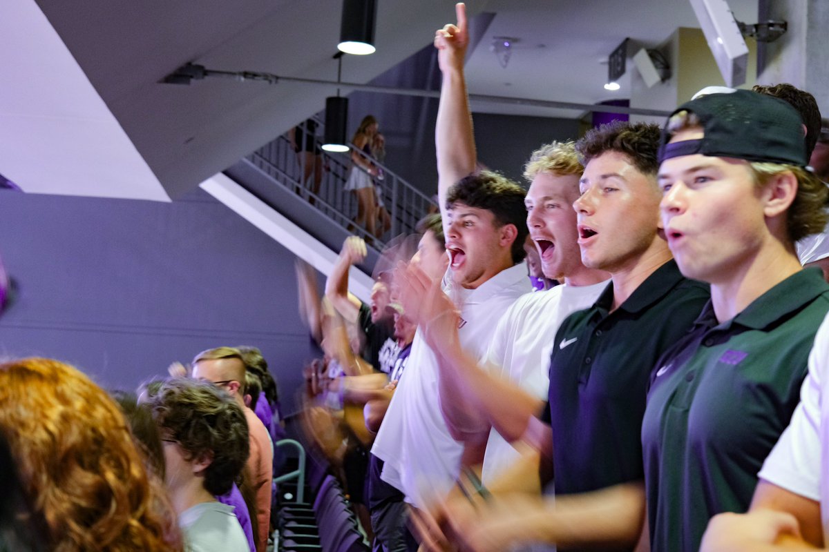 Squad back in PHX and joining in at Lope-A-Palooza. 💪 #LopesUp