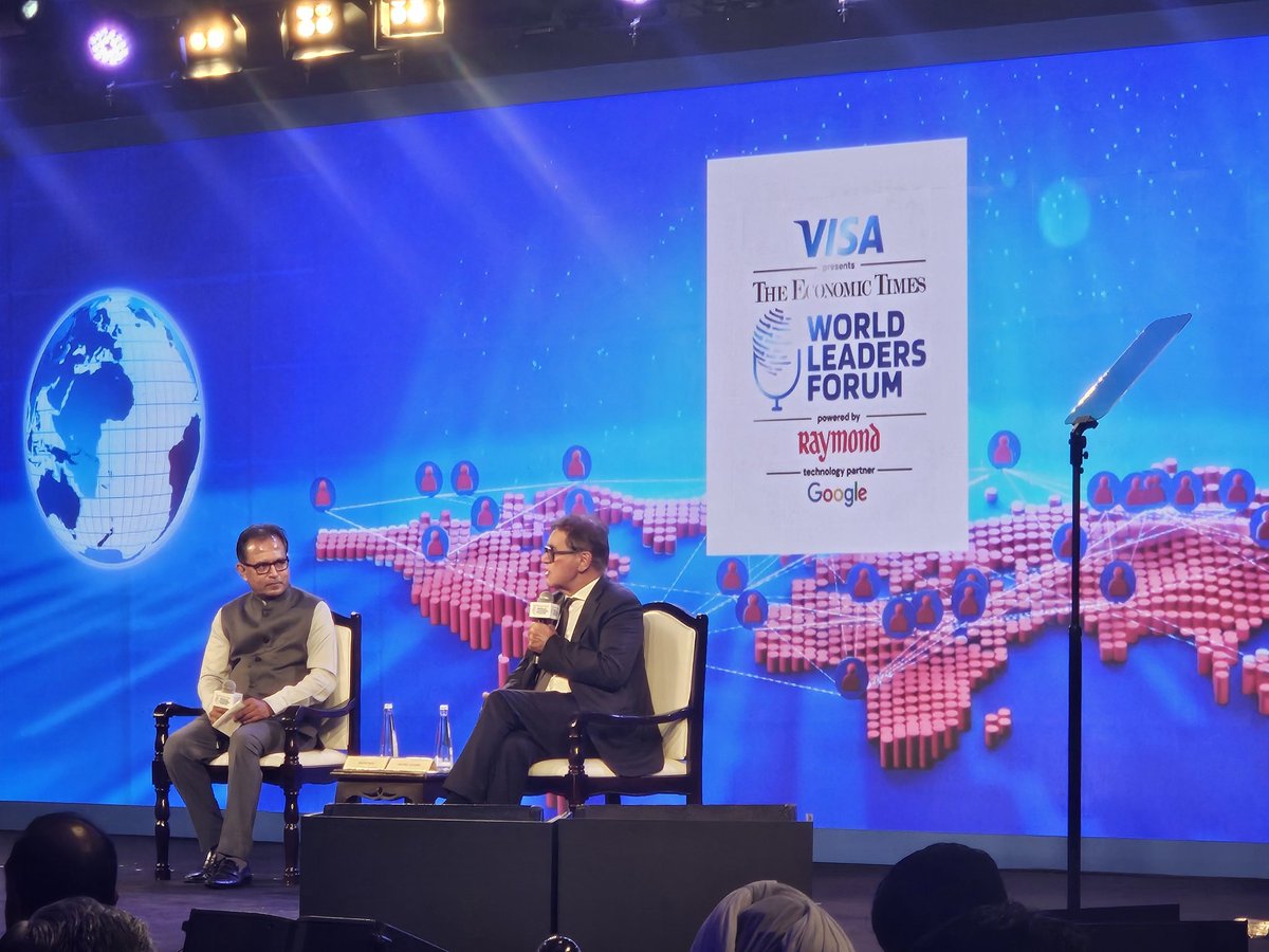 geoalexs's tweet image. #India is  going to be one of the  super powers says #nourielroubini at #ETWLF