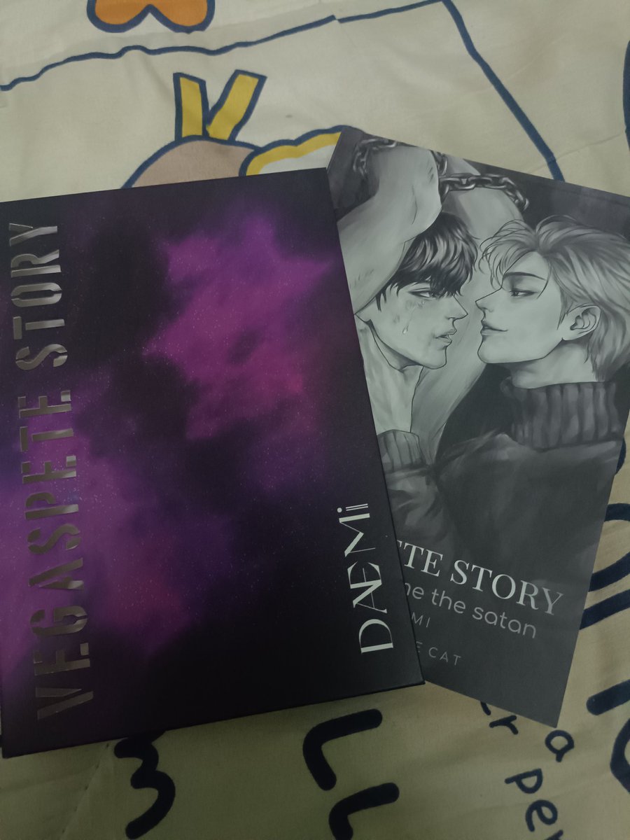 ขายแท่งไฟ kinnporsce 350
นิยายเวกัสพีท 350 (มีจิบิให้ด้วยค่ะ)
 ส่งฟรีค่ะ
#ตลาดนัดคินน์พอร์ช
  #ตลาดนัดคินน์พอร์ช #ตลาดนัดBOC     #ตลาดนัดเหนือเมฆ #ตลาดนัดบอค