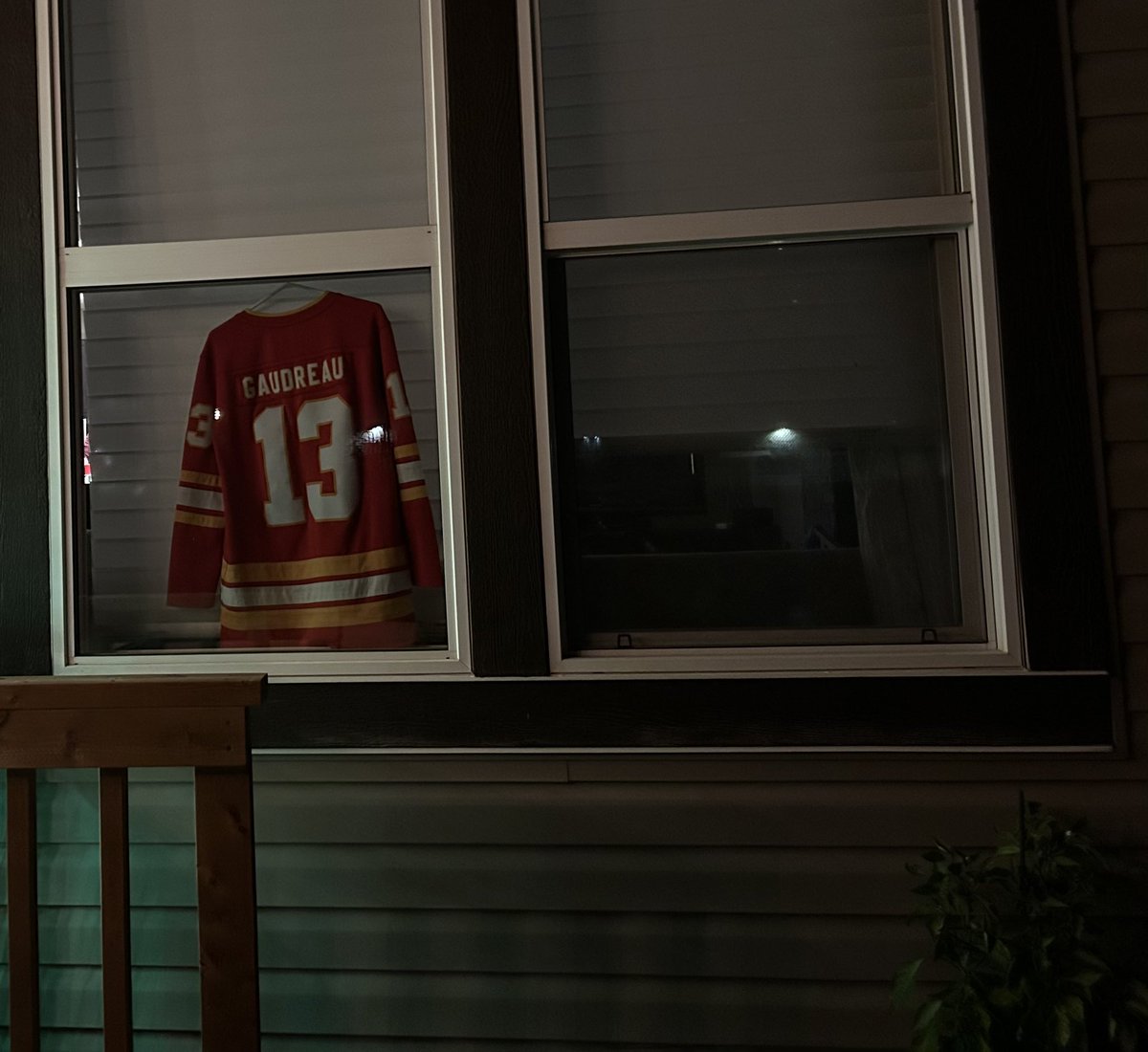calg_gem's tweet image. #flameforever #JohnnyGaudreau  #CalgaryFlames  #calgary #nhl