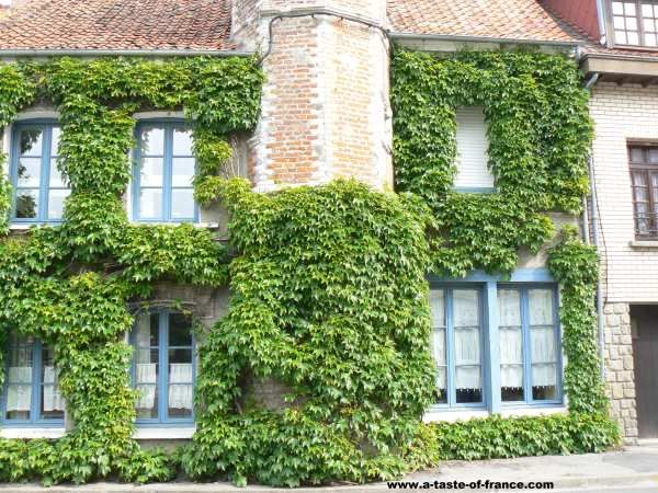 france_images's tweet photo. The village of #Licques in the Hem valley Pas de Calais https://t.co/898Of8Isag
#France 🇨🇵 #travel #photo https://t.co/MA5PZ1RMVC