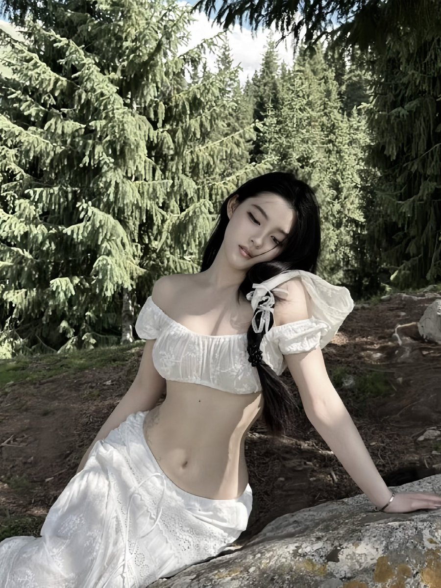 azhvai's tweet photo. 𝖫𝖠 𝖣𝖮𝖴𝖢𝖤𝖴𝖱 𝖣𝖤 𝖫’𝖤𝖳𝖤 | These days feel like a love letter from summer. I’m loving the warmth, the beauty, and the softness of this fleeting time, and letting it fill my heart with a sweetness that will carry me through the seasons to come. “https://t.co/uMbBF5xMt7” https://t.co/t7tV9BTZGz