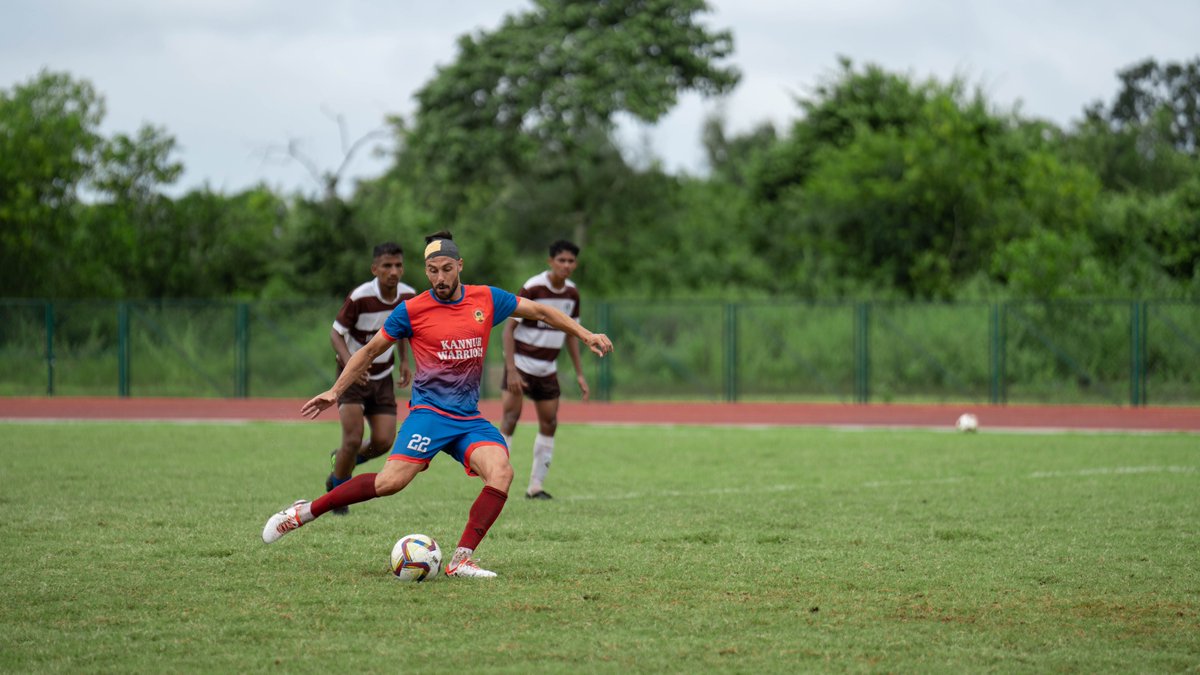 kannurwarriors's tweet photo. 𝘕𝘰 𝘣𝘦𝘵𝘵𝘦𝘳 𝘸𝘢𝘺 𝘵𝘰 𝘴𝘱𝘦𝘯𝘥 𝘵𝘩𝘦 𝘥𝘢𝘺 𝘵𝘩𝘢𝘯 𝘢 𝘧𝘳𝘪𝘦𝘯𝘥𝘭𝘺 𝘮𝘢𝘵𝘤𝘩 𝘸𝘪𝘵𝘩 𝘉𝘳𝘰𝘵𝘩𝘦𝘳𝘴 𝘍𝘊! 🥅 ❤️

#KannurWarriorsFC #BrothersFc #VarikaJaikaVazhka #SuperLeagueKerala https://t.co/VYDAtonZUL