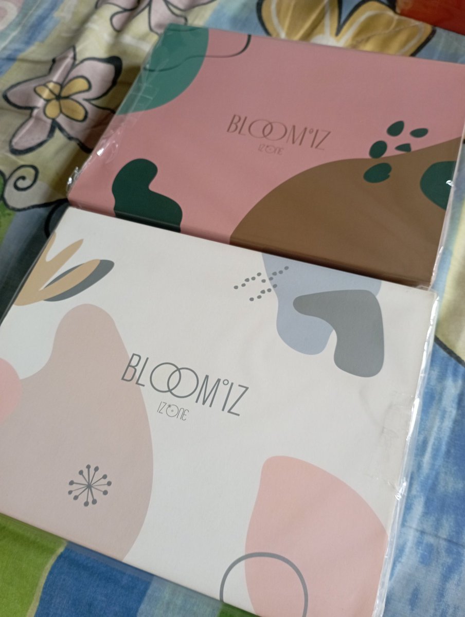 izoneyu1's tweet photo. #fromyujs @gurlcapitalism
Haiii thank you so much for letting me adopt your bloomiz albums 🩷 https://t.co/0XBkvz7ItF