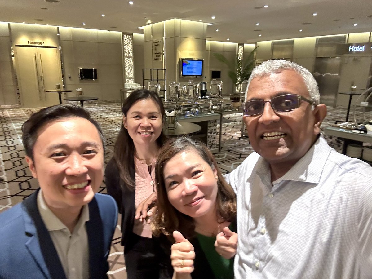 SamKurian_1's tweet photo. Had the distinct pleasure to be part of a three month ‘Strategic Leaders Programme’ for GM’s. They were from four core businesses of a diversified company. Kicked off a two day module for operational leaders to become strategic leaders driving change by leading self. https://t.co/5K7UhQIAyh