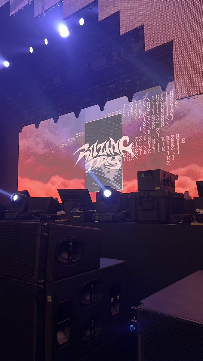 itsfairyes's tweet photo. barricade secured🥺 https://t.co/8thwYBGGpT