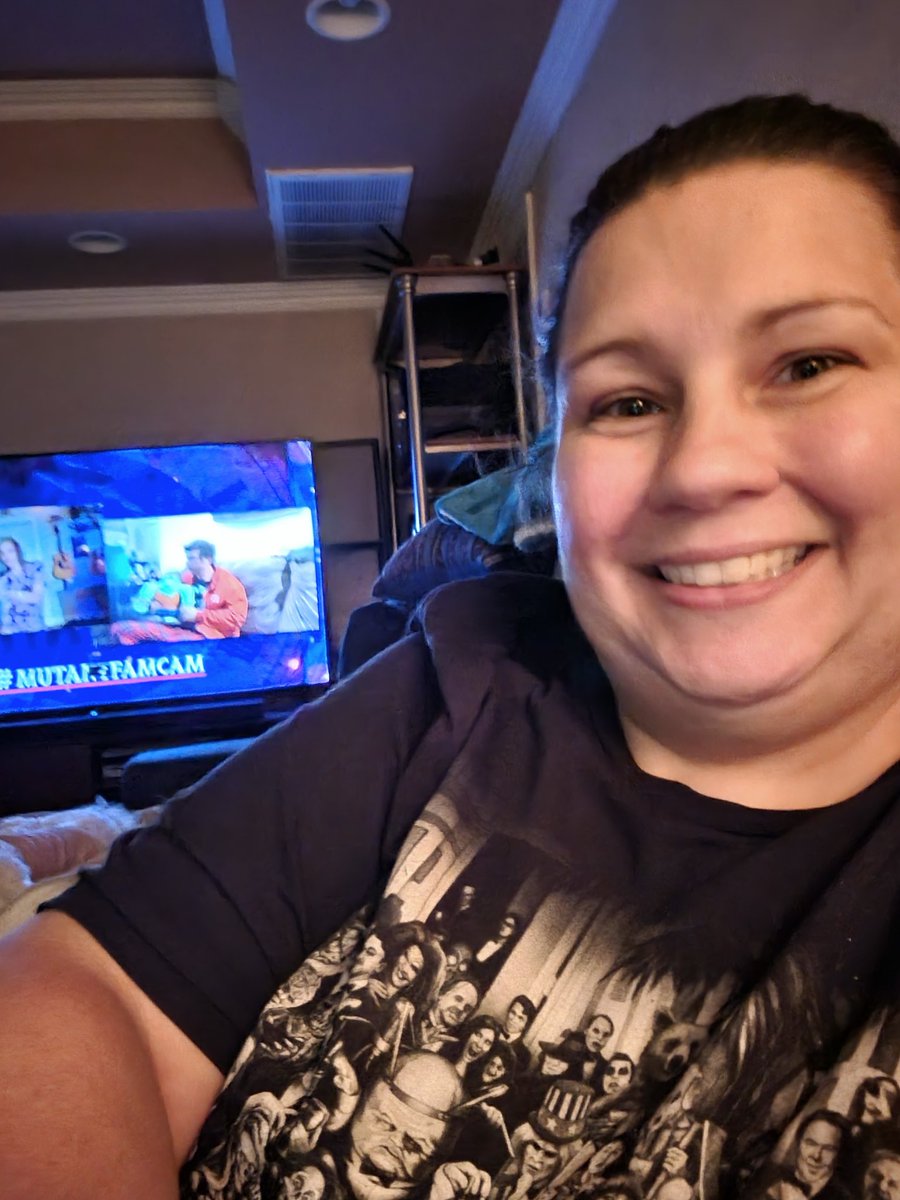 MutantFoodie's tweet photo. Still going!! #nightmareathon #mutantfam #TheLastDriveIn https://t.co/kr5TXohoym